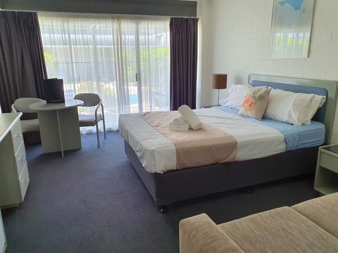 Dalby Manor Motor Inn - E Caravan Parks 8