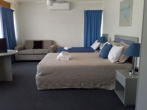 Dalby Manor Motor Inn - E Caravan Parks 5