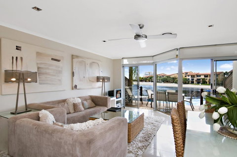 Skippers Cove Waterfront Resort - E Caravan Parks 5
