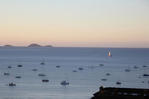 Martinique Whitsunday Resort - E Caravan Parks 33