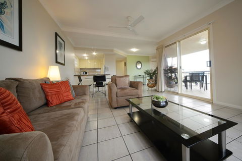 Martinique Whitsunday Resort - E Caravan Parks 36