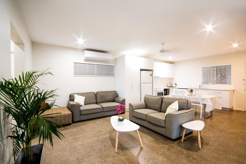 Whitsunday Luxury Homes - E Caravan Parks 30