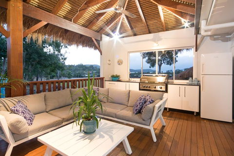 Whitsunday Luxury Homes - E Caravan Parks 2