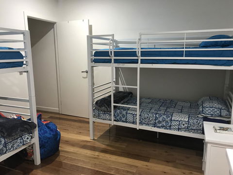 Whitsunday Luxury Homes - E Caravan Parks 37