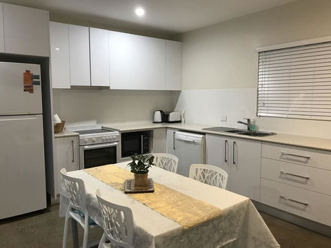 Whitsunday Luxury Homes - E Caravan Parks 15
