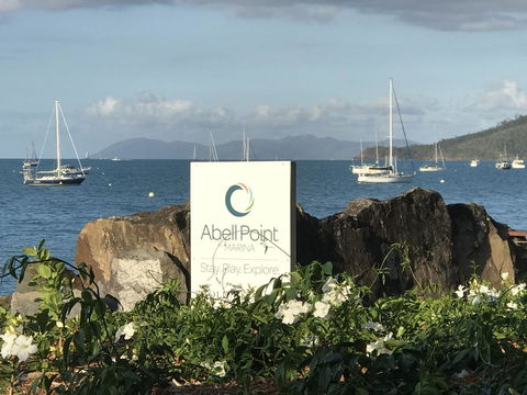 Whitsunday Luxury Homes - E Caravan Parks 44
