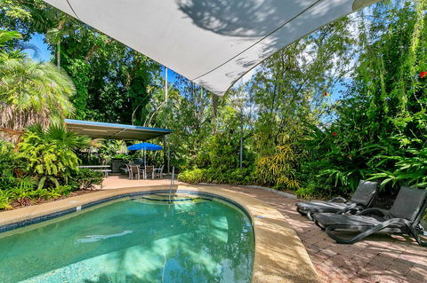 Roydon Beachfront Apartments - E Caravan Parks 10