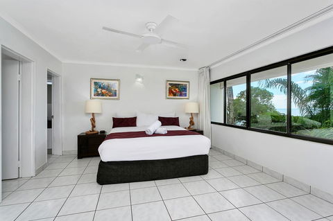 Roydon Beachfront Apartments - E Caravan Parks 2