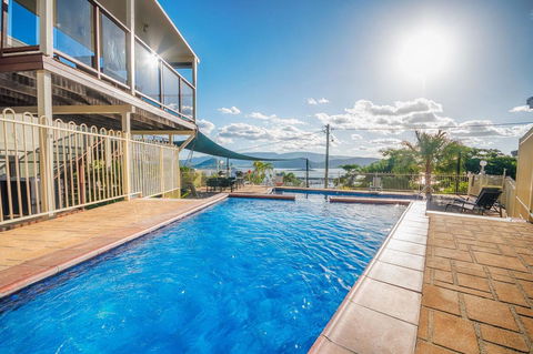 Airlie Apartments - E Caravan Parks 5