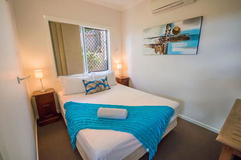 Airlie Apartments - E Caravan Parks 14