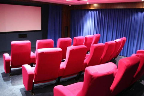 Beach Stay - Ocean & Riverview Resort Chevron Renaissance Central Surfers Paradise - E Caravan Parks 27