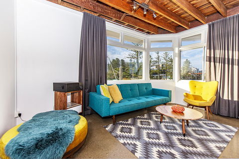 The Pink Hotel Coolangatta - E Caravan Parks 18