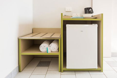 Nightcap At Emerald Star Hotel - E Caravan Parks 32