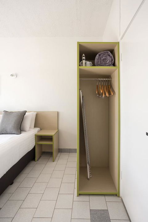 Nightcap At Emerald Star Hotel - E Caravan Parks 33