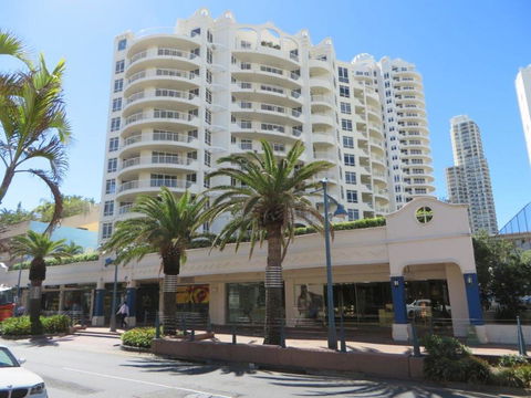 APR Private SUITES MOROC By The Beach - E Caravan Parks 9