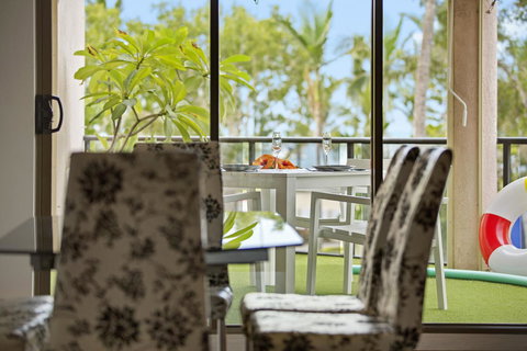 Montipora Unit 3 - In The Heart Of Airlie, Wi-fi And Netflix - E Caravan Parks 2