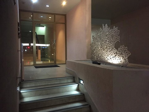 Montipora Unit 3 - In The Heart Of Airlie, Wi-fi And Netflix - E Caravan Parks 13