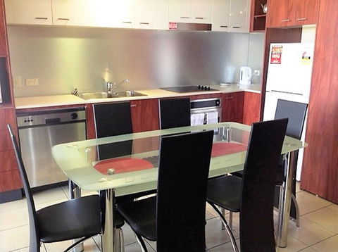 The Towers Of Chevron Renaissance - Holidays Gold Coast - E Caravan Parks 43