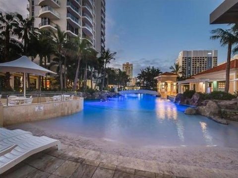 The Towers Of Chevron Renaissance - Holidays Gold Coast - E Caravan Parks 6