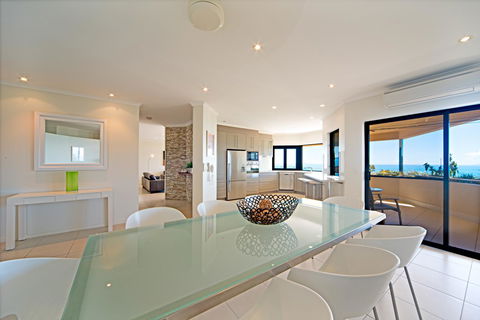 Sea Star Apartments - E Caravan Parks 17