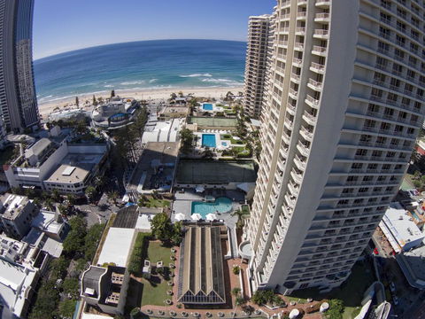 Novotel Surfers Paradise - E Caravan Parks 7