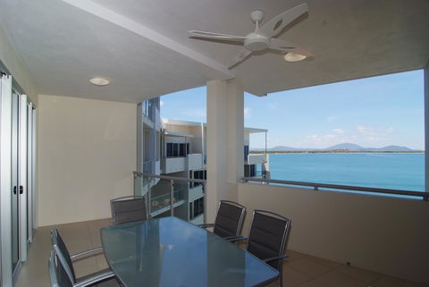 Coral Cove Apartments - E Caravan Parks 8