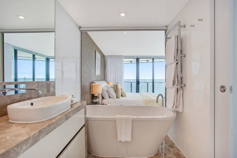 Peppers Soul Surfers Paradise - E Caravan Parks 32