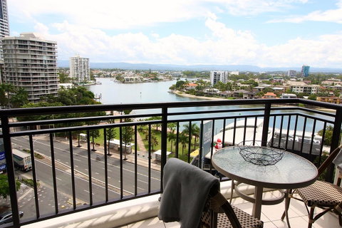 PeepSleep Chevron Towers - E Caravan Parks 38