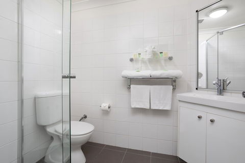 George Williams Hotel - E Caravan Parks 1