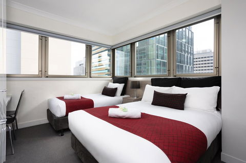 George Williams Hotel - E Caravan Parks 3