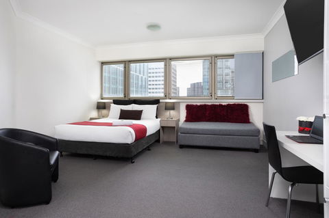 George Williams Hotel - E Caravan Parks 4