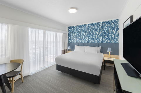 Vibe Hotel Gold Coast - E Caravan Parks 8