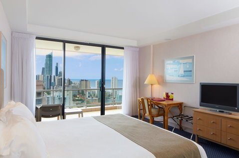 Crowne Plaza Surfers Paradise, An IHG Hotel - E Caravan Parks 32