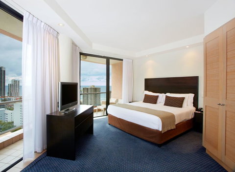 Crowne Plaza Surfers Paradise, An IHG Hotel - E Caravan Parks 28