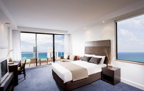 Crowne Plaza Surfers Paradise, An IHG Hotel - E Caravan Parks 5