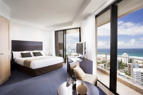 Crowne Plaza Surfers Paradise, An IHG Hotel - E Caravan Parks 14