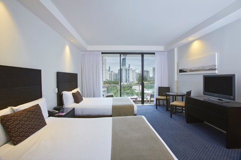 Crowne Plaza Surfers Paradise, An IHG Hotel - E Caravan Parks 37