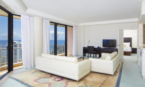 Crowne Plaza Surfers Paradise, An IHG Hotel - E Caravan Parks 27