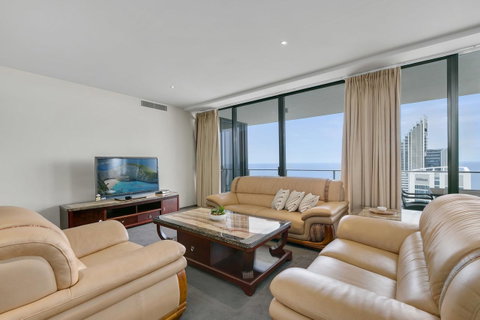 Circle On Cavill, Apartments And Sub Penthouses - We Accommodate - E Caravan Parks 1