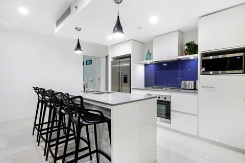 Circle On Cavill, Apartments And Sub Penthouses - We Accommodate - E Caravan Parks 33