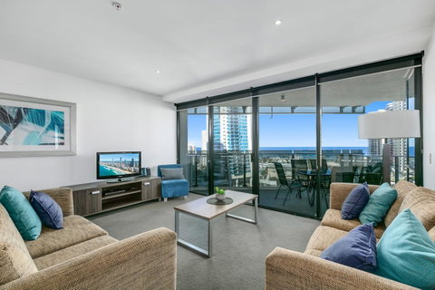 Circle On Cavill, Apartments And Sub Penthouses - We Accommodate - E Caravan Parks 30
