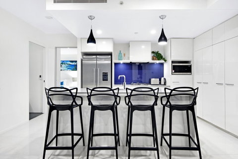 Circle On Cavill, Apartments And Sub Penthouses - We Accommodate - E Caravan Parks 40