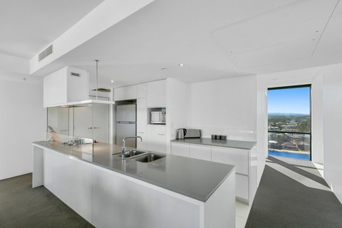 Circle On Cavill, Apartments And Sub Penthouses - We Accommodate - E Caravan Parks 32