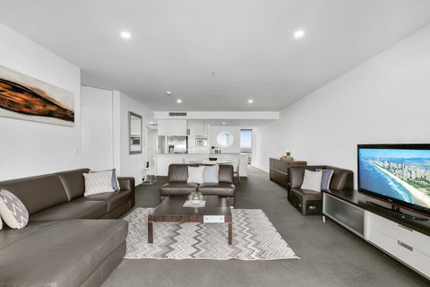 Circle On Cavill, Apartments And Sub Penthouses - We Accommodate - E Caravan Parks 23