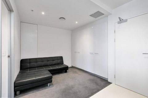 Circle On Cavill, Apartments And Sub Penthouses - We Accommodate - E Caravan Parks 27