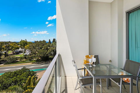 Element On Coolum Beach - E Caravan Parks 24