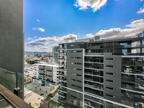 Opera Apartments South Brisbane - E Caravan Parks 23