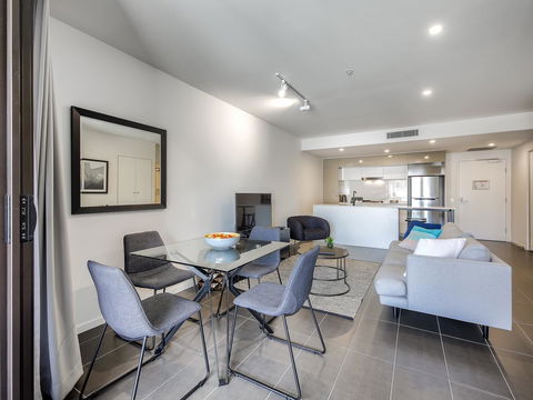 Opera Apartments South Brisbane - E Caravan Parks 8