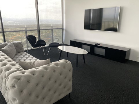 Circle On Cavill 2, 3, 4 & 5 Bedroom SkyHomes & SUB PENTHOUSES By Gold Coast Holidays - E Caravan Parks 42