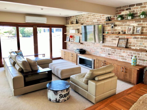 Riverfront Dream - E Caravan Parks 11